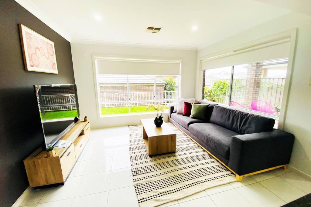 Kellyville 5Br Near Park And Shopping Mall 外观 照片