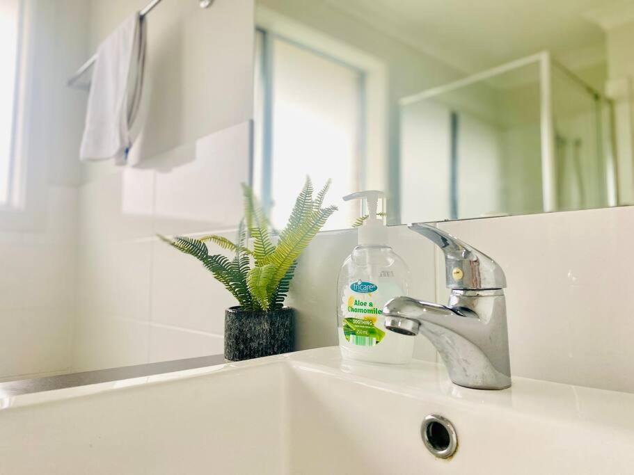 Kellyville 5Br Near Park And Shopping Mall 外观 照片