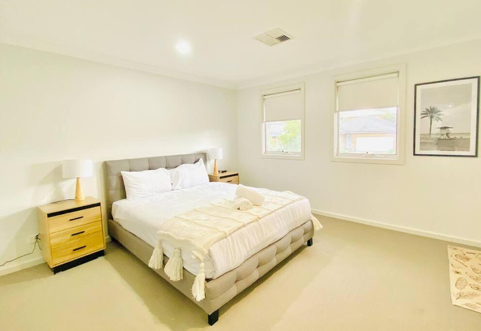 Kellyville 5Br Near Park And Shopping Mall 外观 照片